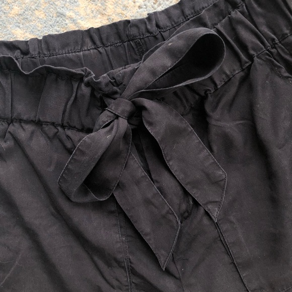 Dex black paper bag fabric shorts - Picture 9 of 13